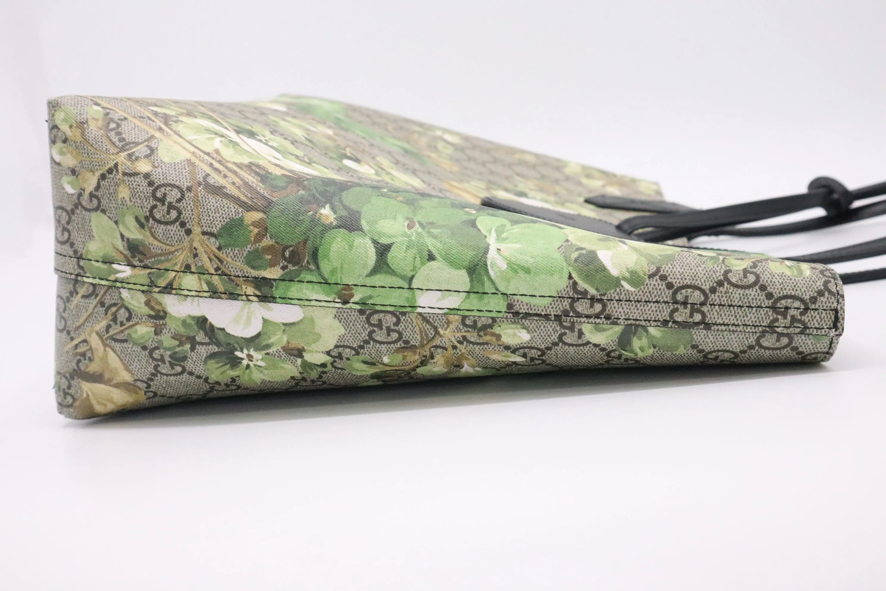 Gucci Reversible Tote in Green Blooms GG Supreme Canvas
