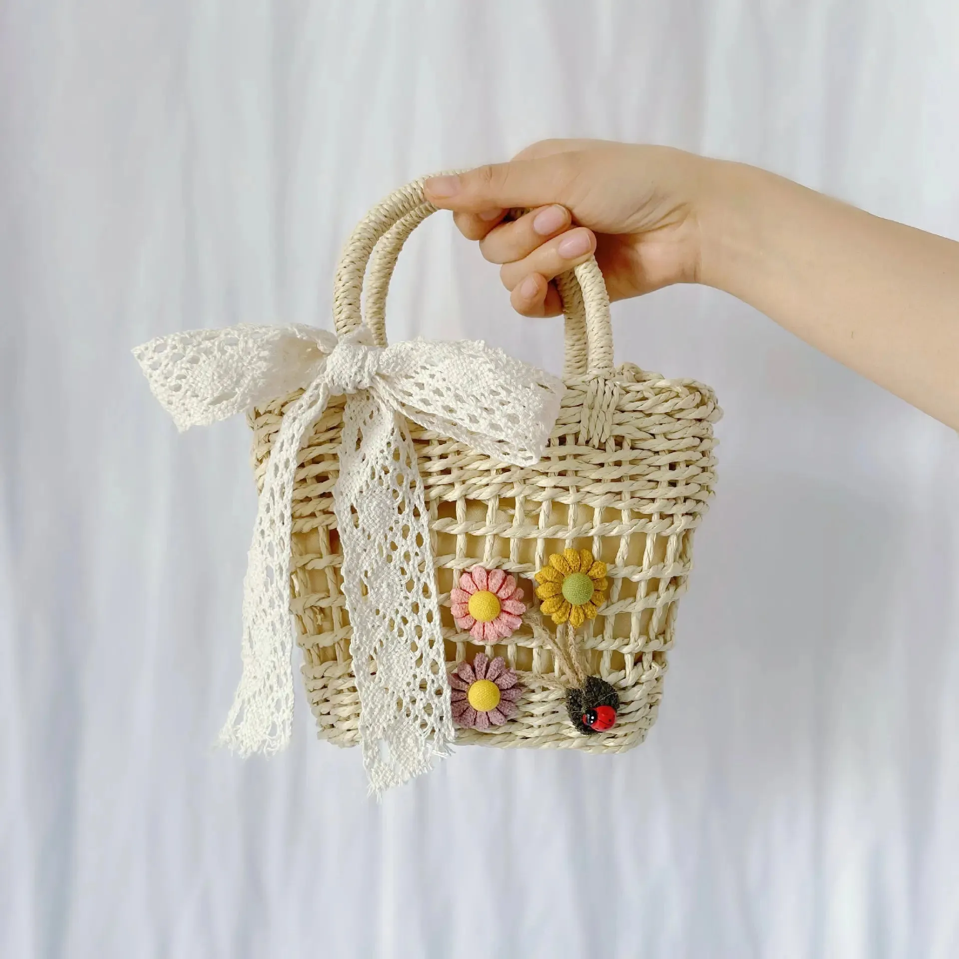 Sohiwoo Ladies Summer Small Floral Pattern Straw Phone Bag Crossbody Purse Women Mini Handmade Straw Handbag Beach Bag